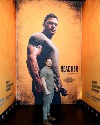 Alan Ritchson reacher